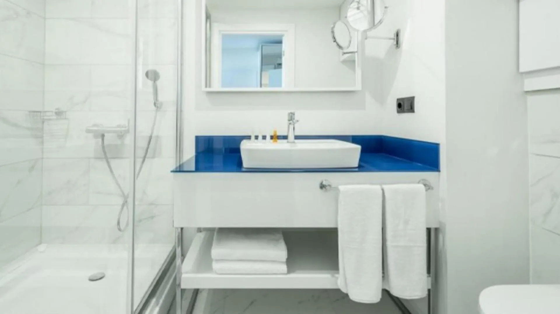 Elegance-Sea View Aparthotel In Orbi City Batumi 0*,