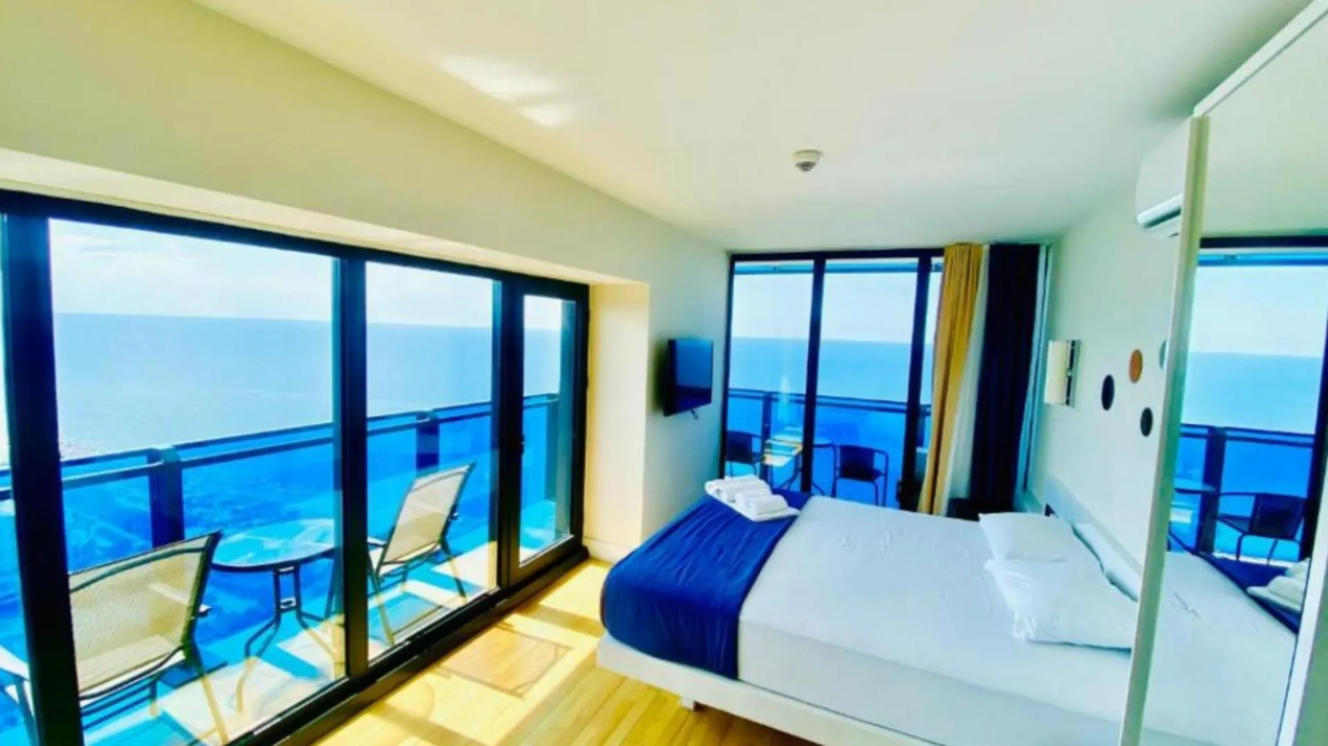 Elegance-Sea View Aparthotel In Orbi City Batumi Apartment